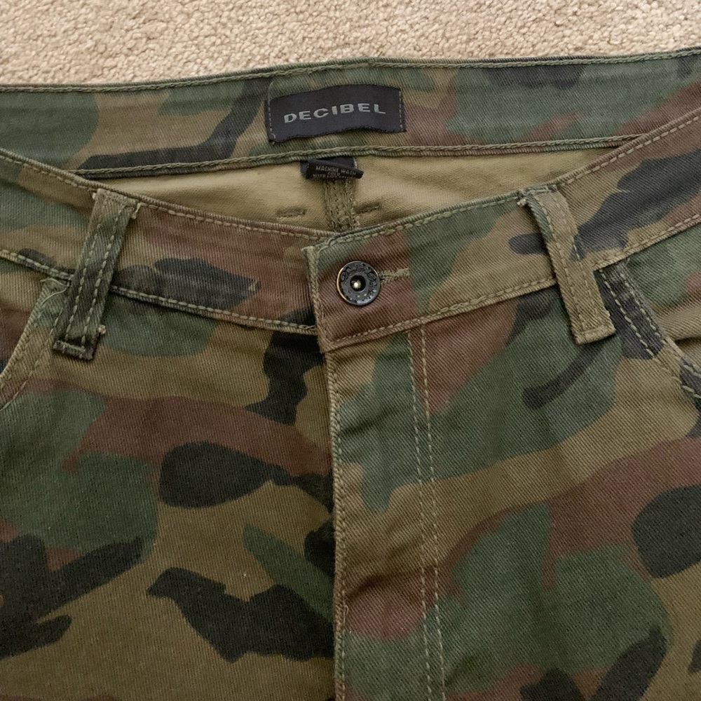 BUNDLED-True Religion and Decibel Camouflage Jeans and shorts - Picture 6 of 16